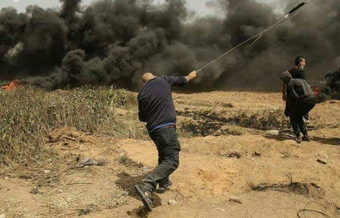 شهيد و968 إصابة بمسيرة العودة الكبرى في غزة